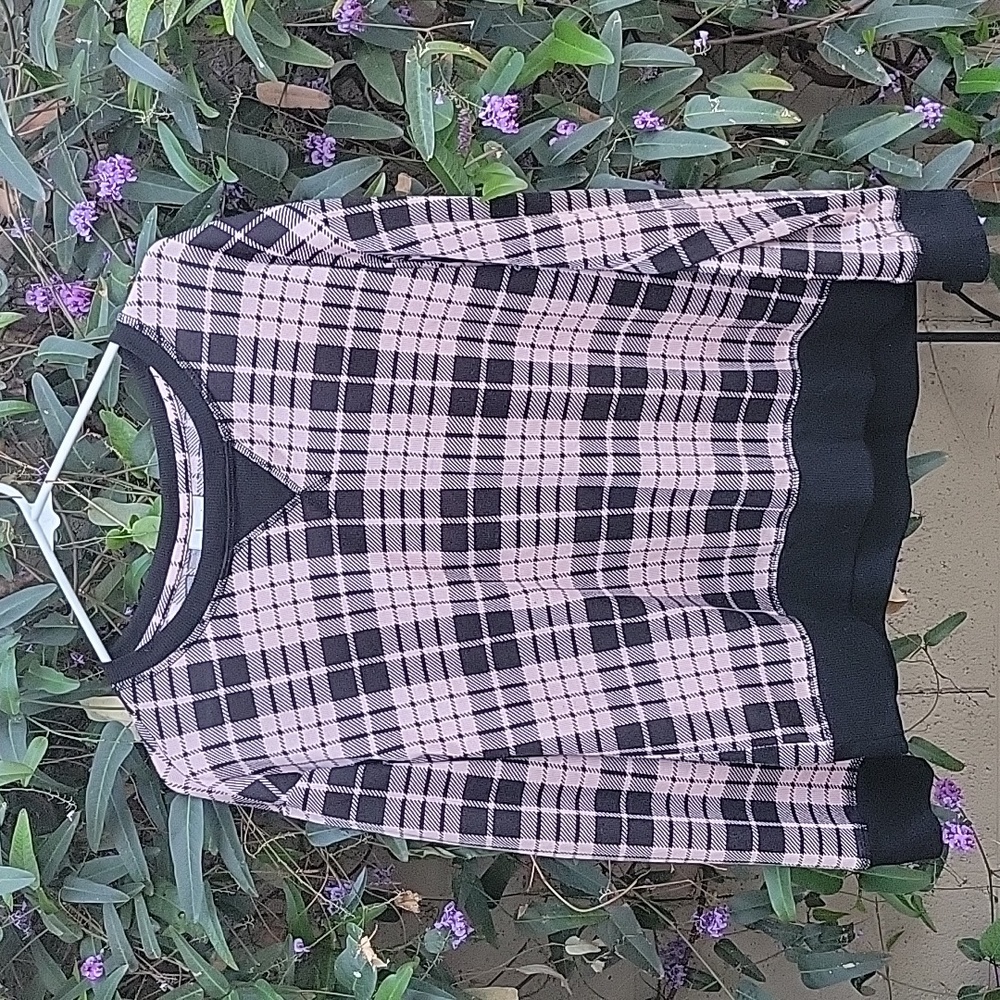 Jenni Pink and Black Plaid Top Size Medium